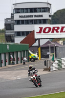 Vintage-motorcycle-club;eventdigitalimages;mallory-park;mallory-park-trackday-photographs;no-limits-trackdays;peter-wileman-photography;trackday-digital-images;trackday-photos;vmcc-festival-1000-bikes-photographs